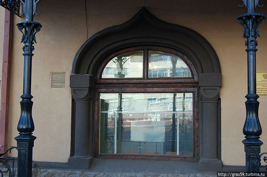 Здание консерватории (проспект Кирова ,1). Детали Здание консерватории (проспект Кирова ,1). Детали