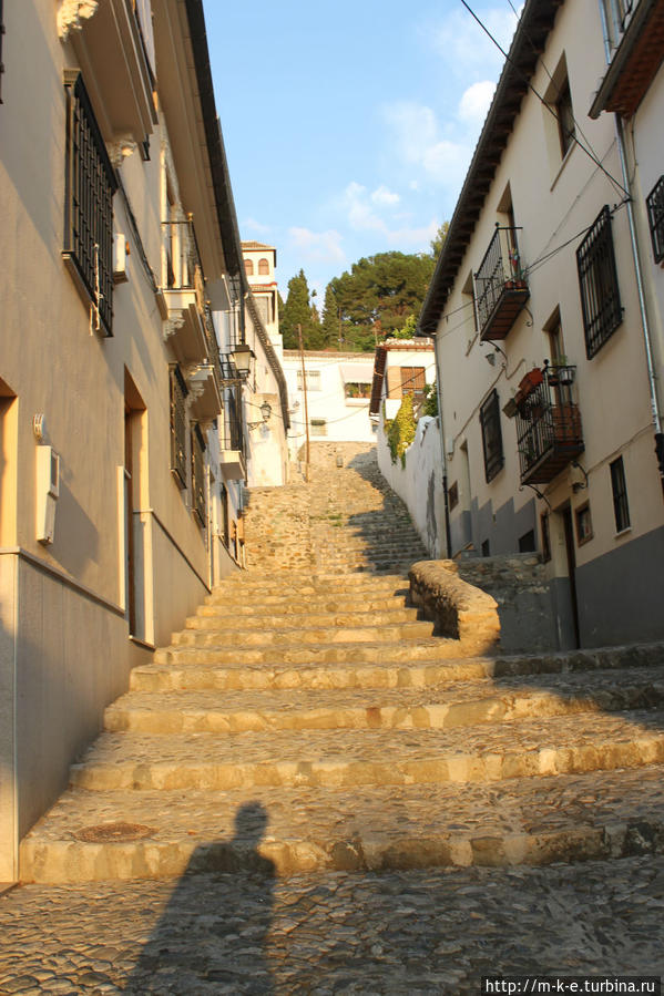 Подъем на смотровую площадку Сан-Николас Гранада, Испания Подъем на смотровую площадку Сан-Николас Гранада, Испания