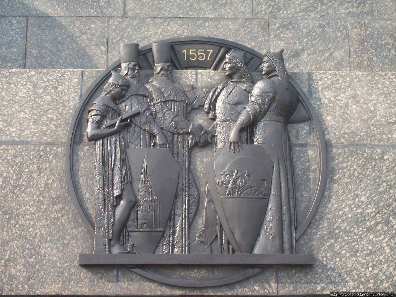 Прогулка к монументу дружбы Уфа, Россия Прогулка к монументу дружбы Уфа, Россия