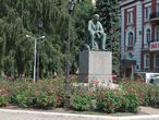 Памятник поэту Ивану Саввичу Никитину.