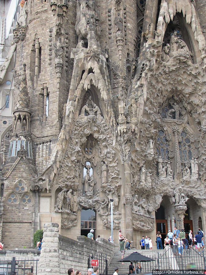 Самый восхитительный недострой в мире — Саграда Фамилия Барселона, Испания