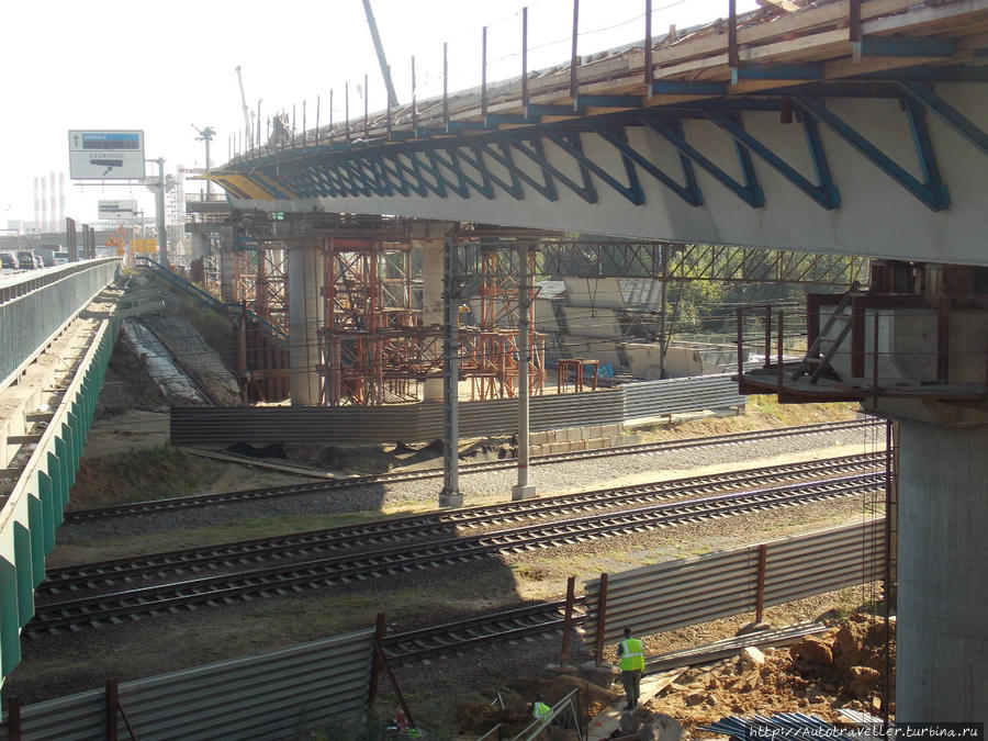 Москва строит дороги. Москва строит дороги.