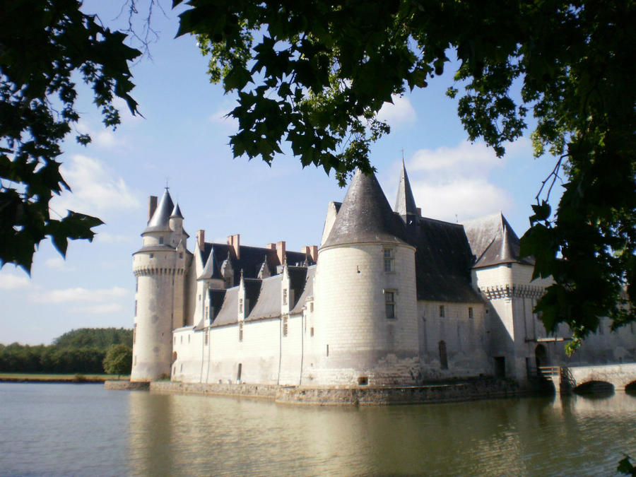Вояж по Франции. Плесси-Бурре — замок Одиллии Земли Луары, Франция