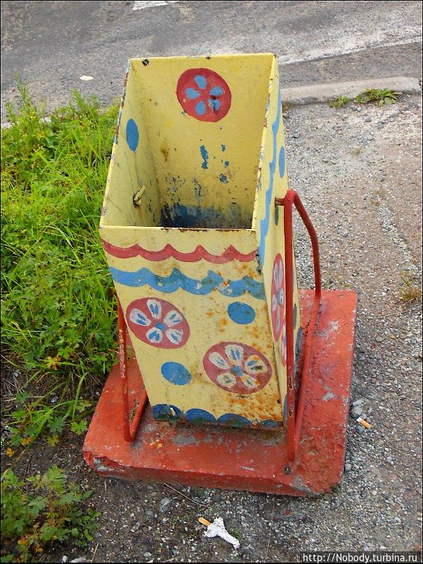 Урны очень красивы! И двух одинаковых рисунков не найти... Урны очень красивы! И двух одинаковых рисунков не найти...