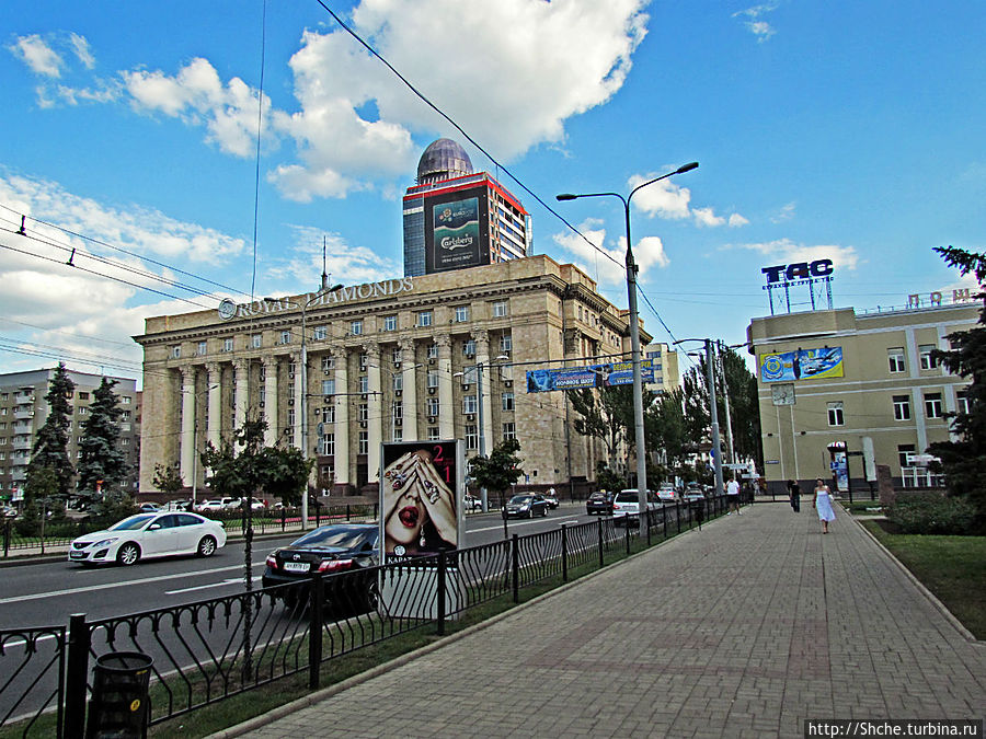 Летние прогулки по центру красивого, как оказалось, Донецка Донецк, Украина