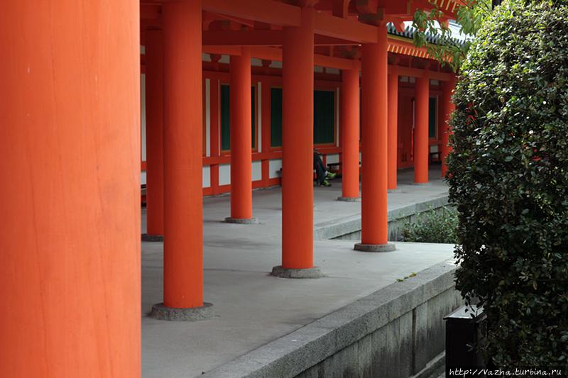Храм Сандзюсанген-до Киото, Япония