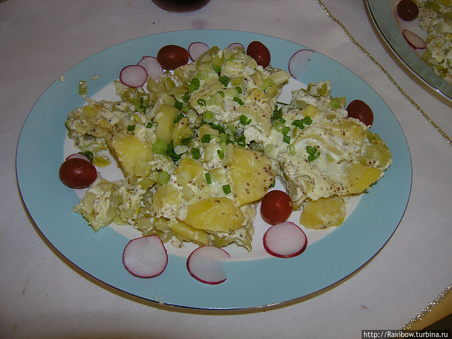 Запеченый картофель по-французски и свежая редиска Норт-Адамс, CША Запеченый картофель по-французски и свежая редиска Норт-Адамс, CША