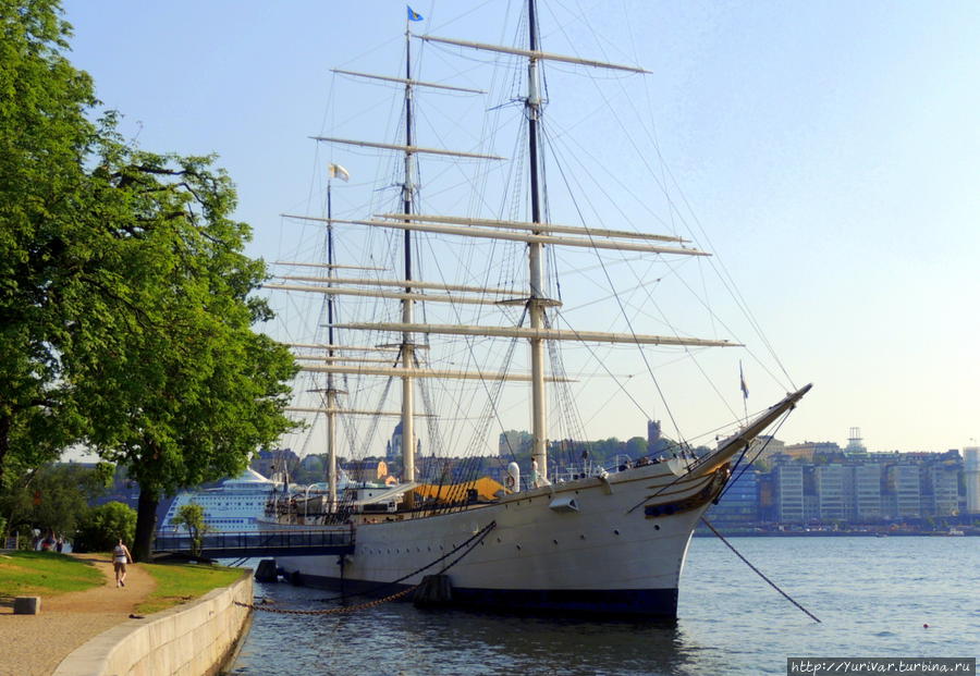 На парусном корабле 19 века Af Chapman сейчас располагается хостел Стокгольм, Швеция