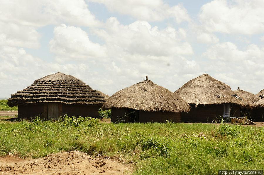От Кампалы на север Уганда От Кампалы на север Уганда