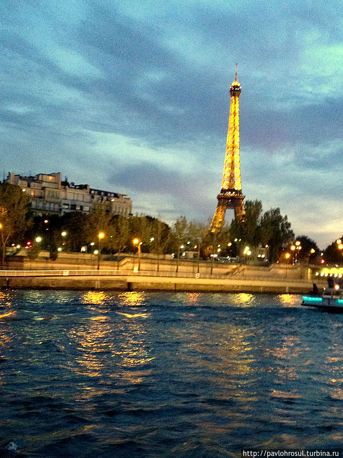 прогулка на корабле по Сене прогулка на корабле по Сене