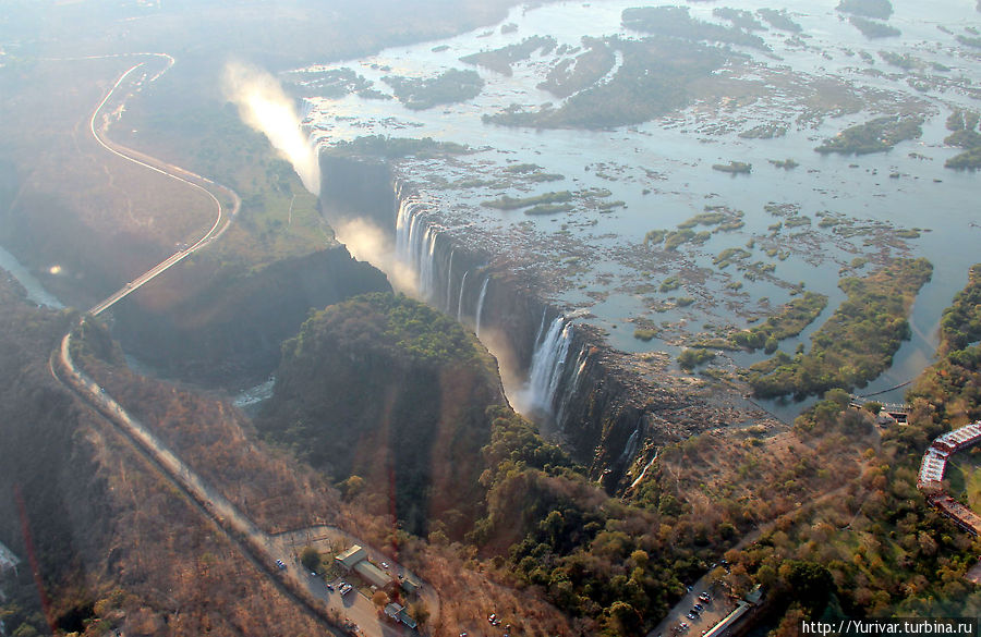 Вид на водопад в августе Ливингстон, Замбия