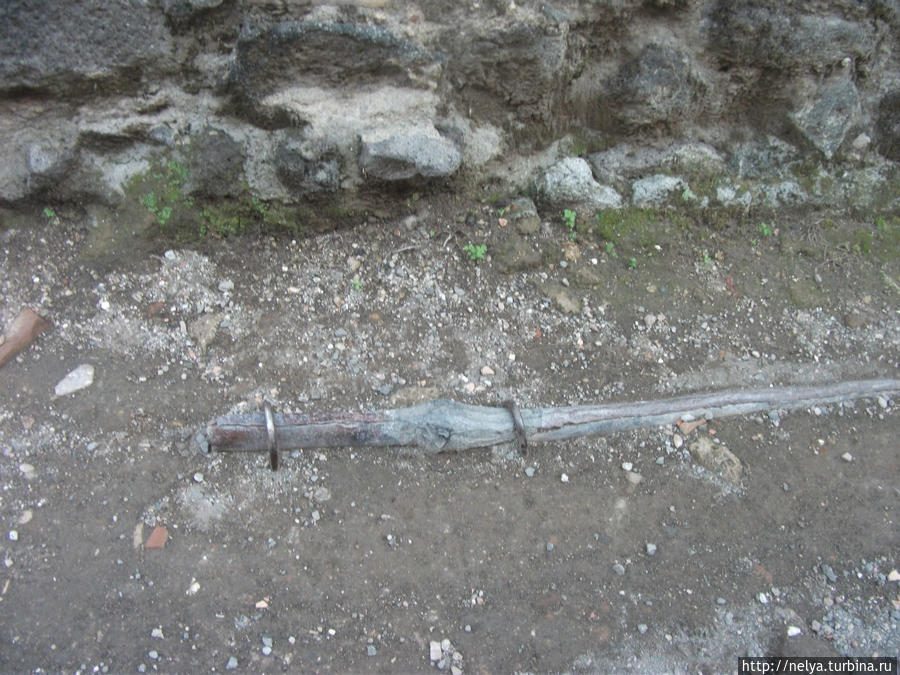 Кое где сохранились оцинкованные трубы Помпеи, Италия