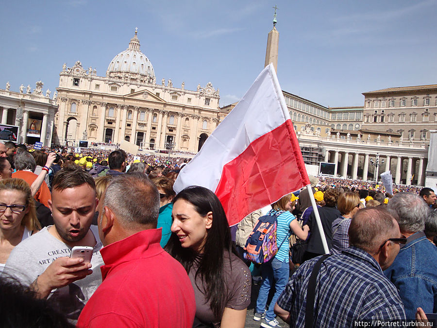 22 мая 2013 года. Рим. Так встречают Папу Римского. Рим, Италия 22 мая 2013 года. Рим. Так встречают Папу Римского. Рим, Италия