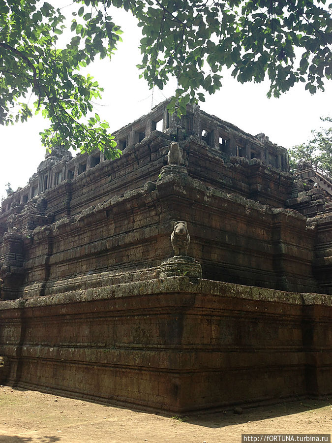 Храм Пимеанакас