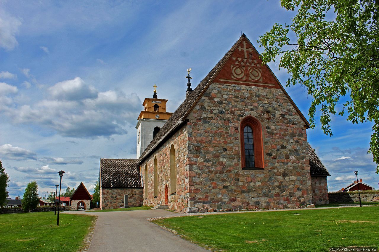 Nederluleå kyrka - церковь, давшая старт образованию городка