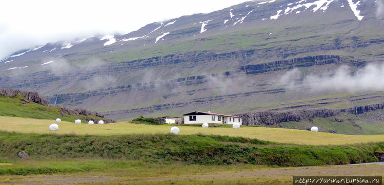 Исландский пейзаж. В июле