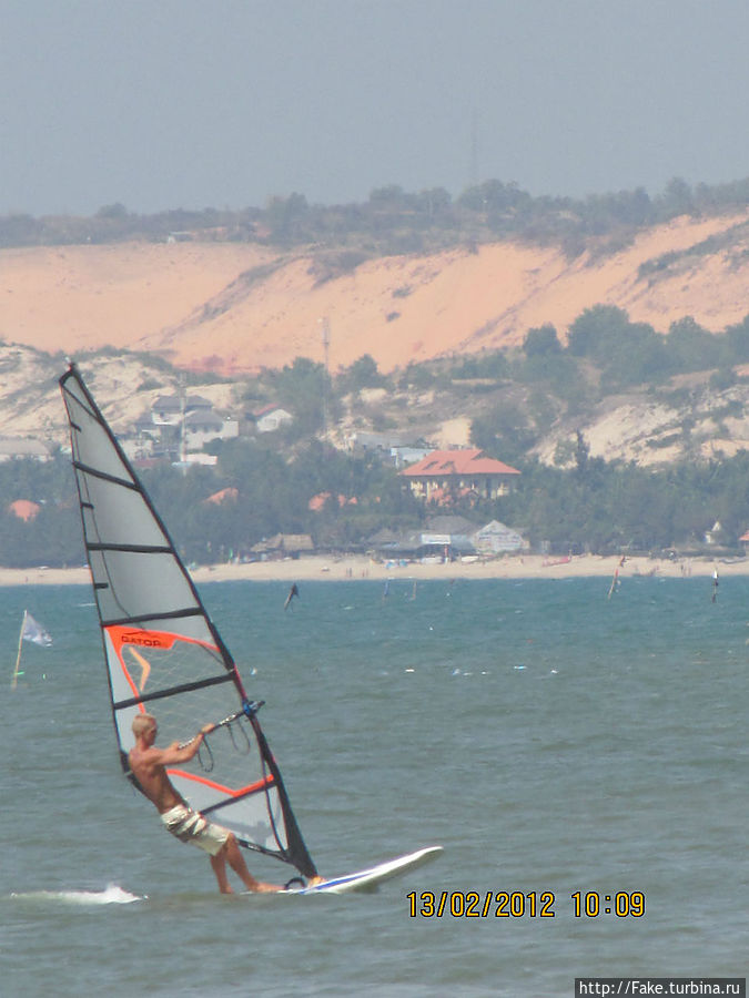 излюбленное место кайтеров, серферов и прочих спортсменов) их там и правда огромное количество. Муйне Вьетнамские Гаваий как говорят) излюбленное место кайтеров, серферов и прочих спортсменов) их там и правда огромное количество. Муйне Вьетнамские Гаваий как говорят)