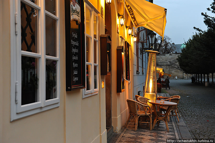 Уютная кафешка. Уютная кафешка.