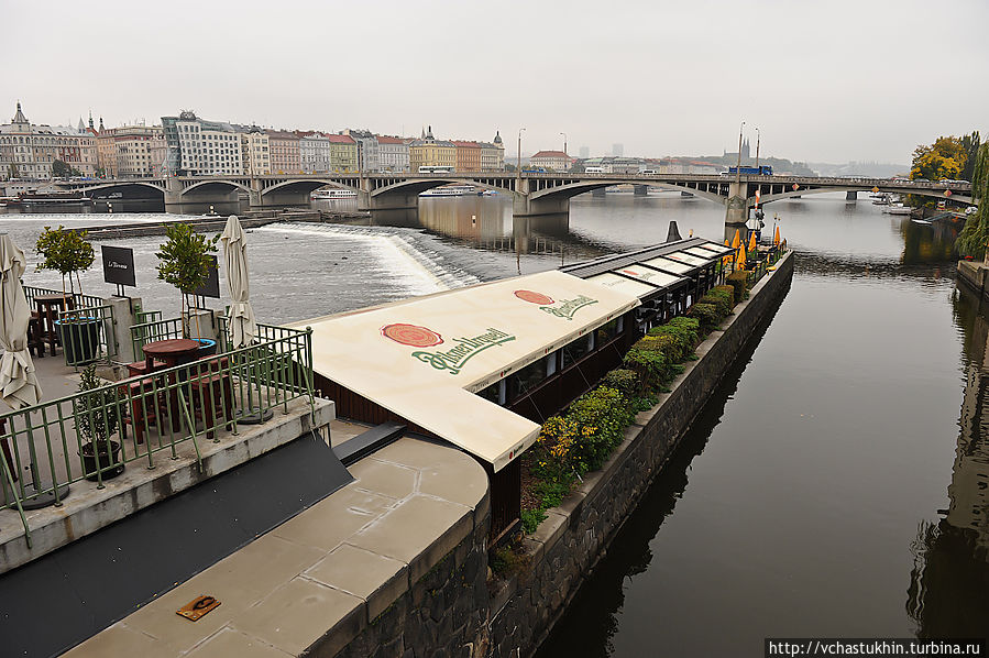 Над Влтавой. Над Влтавой.