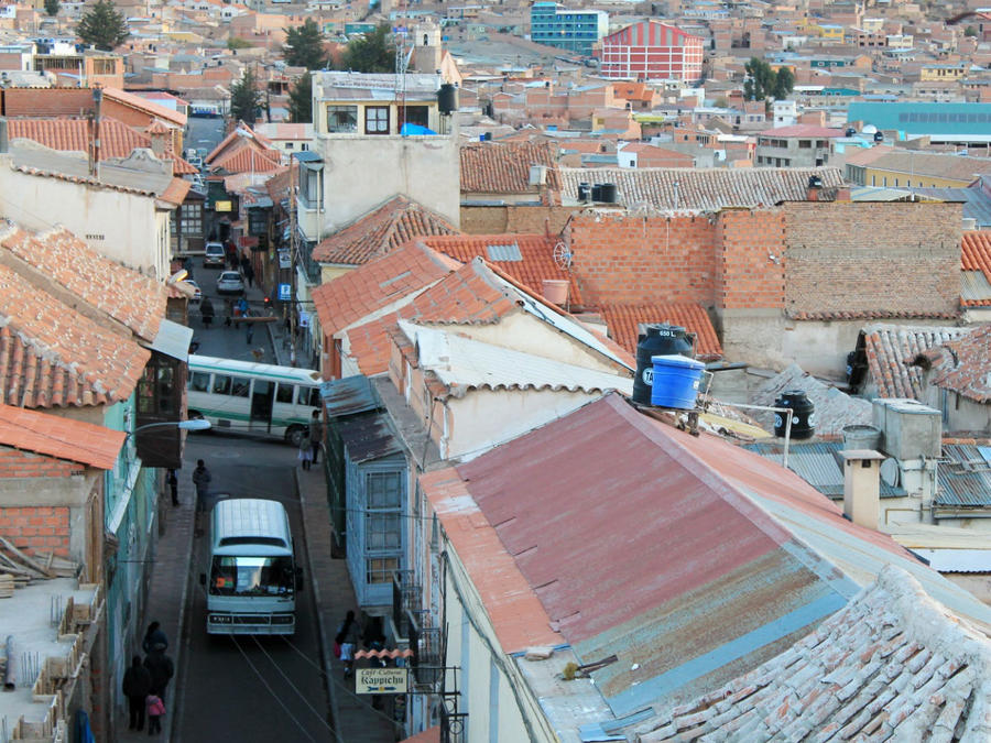 вид на улицу Millares Потоси, Боливия