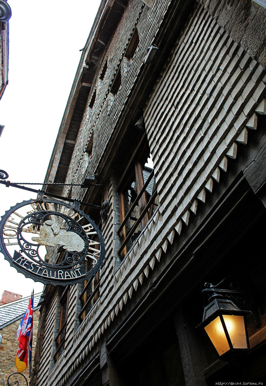 Красавица, что манит близостью и дразнит недоступностью Мон-Сен-Мишель, Франция Красавица, что манит близостью и дразнит недоступностью Мон-Сен-Мишель, Франция