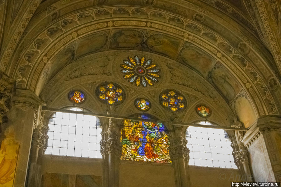 В Храме Флоренция, Италия В Храме Флоренция, Италия