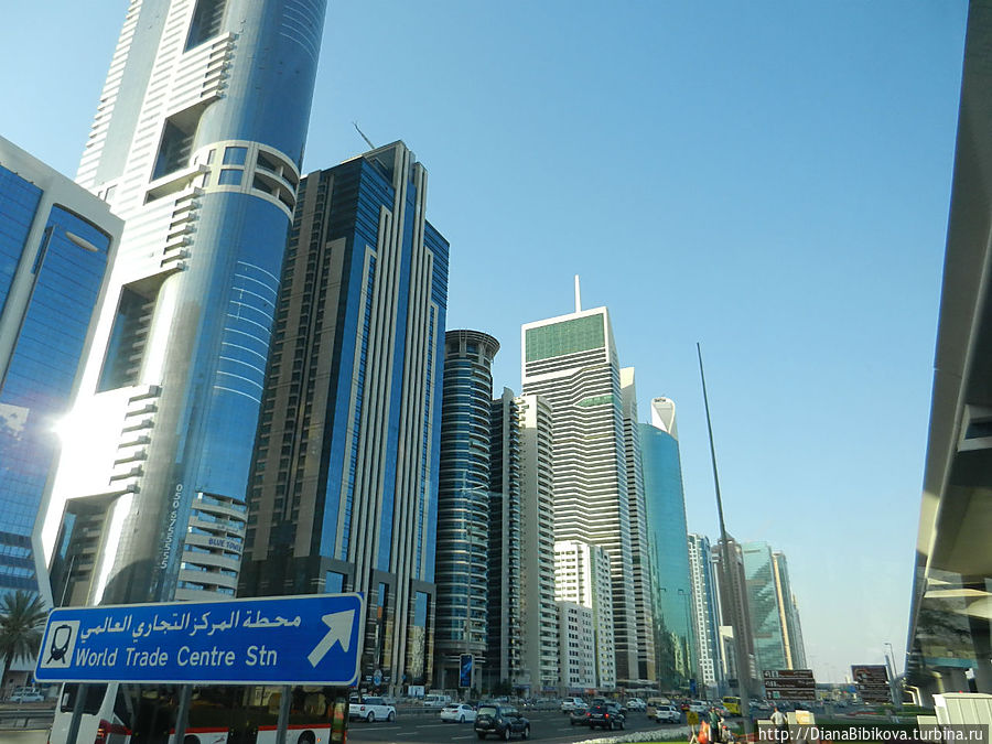 Дубай из окна автобуса Дубай, ОАЭ