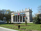 Бывший городской сад, ныне Центральный детский парк им. Горького. 1805 г., кон. XIX — нач. ХХ вв.