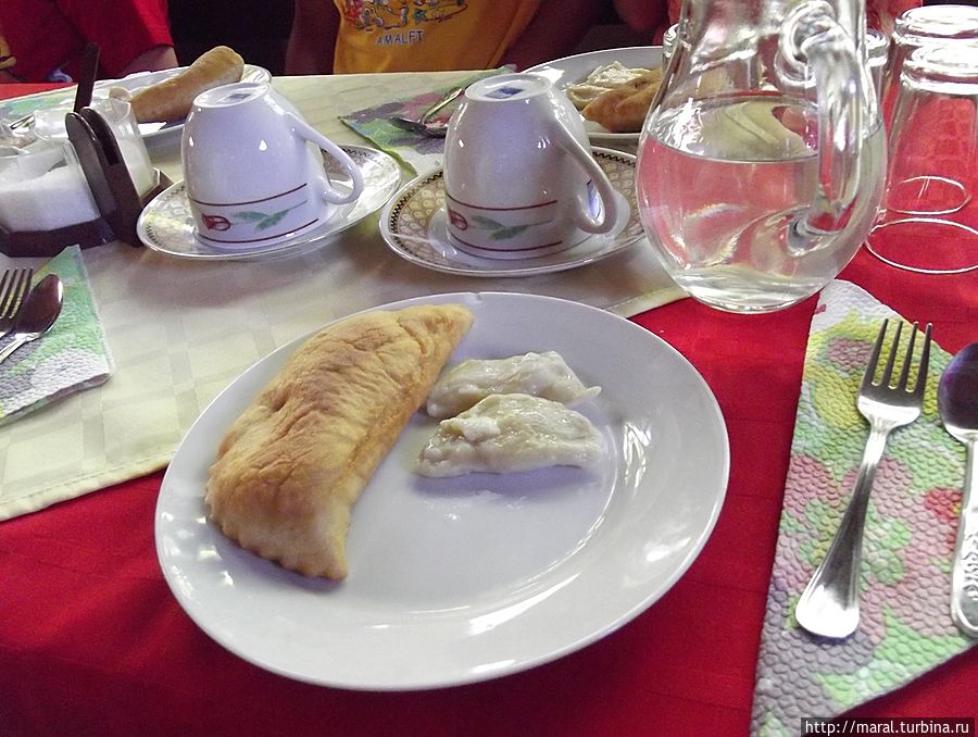 Вареники, пироги и ракия – угощение для гостей в «Казачьем доме» Варненская область, Болгария