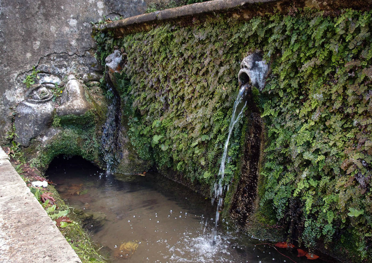 100 фонтанов Тиволи Тиволи, Италия 100 фонтанов Тиволи Тиволи, Италия