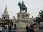 Памятник святому Иштвану, которого венгры считают главным своим святым покровителем.