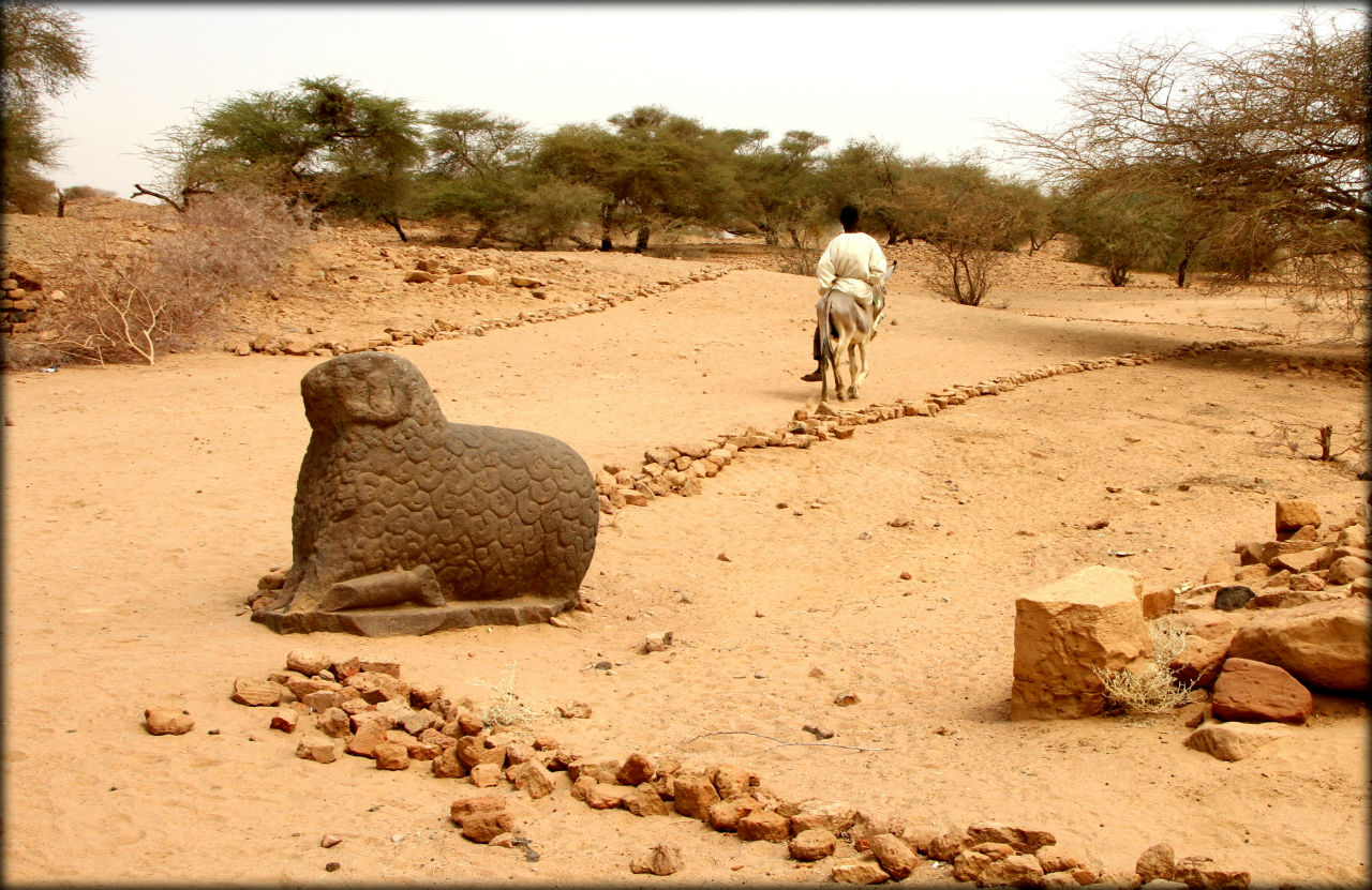 Пирамиды Мероэ (объекты ближе к Нилу) / Pyramids of Meroe (small sites by Nile)