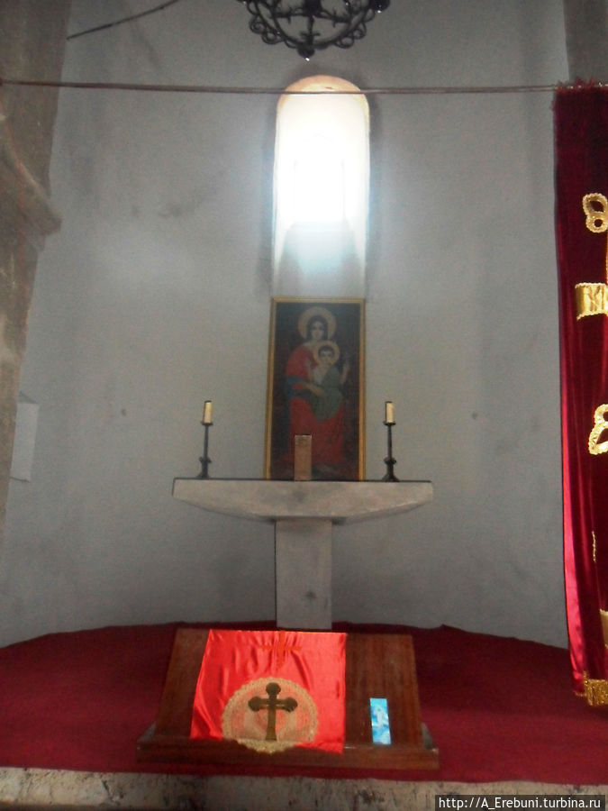 Церковь Святого Креста (Сурб Хач) в Вайоц Дзоре Джермук, Армения