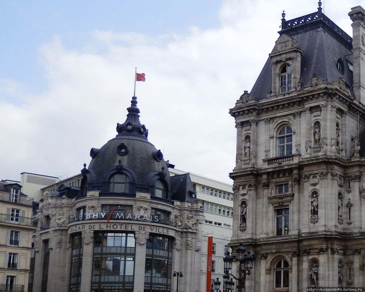 Площадь Отель де Виль Париж, Франция