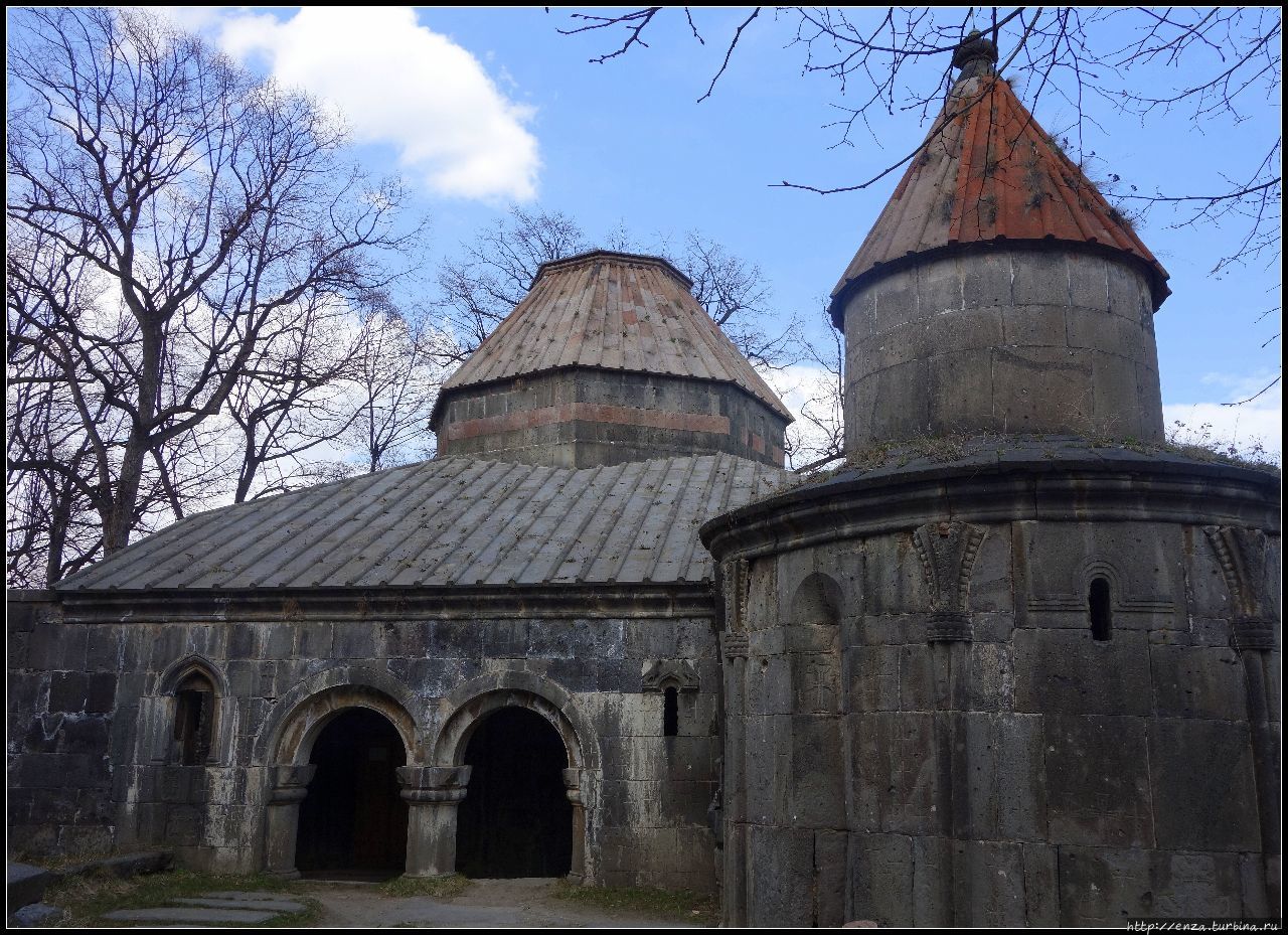 Армения. День 3. Санаин — тёмный замок христианского бога Санаин, Армения