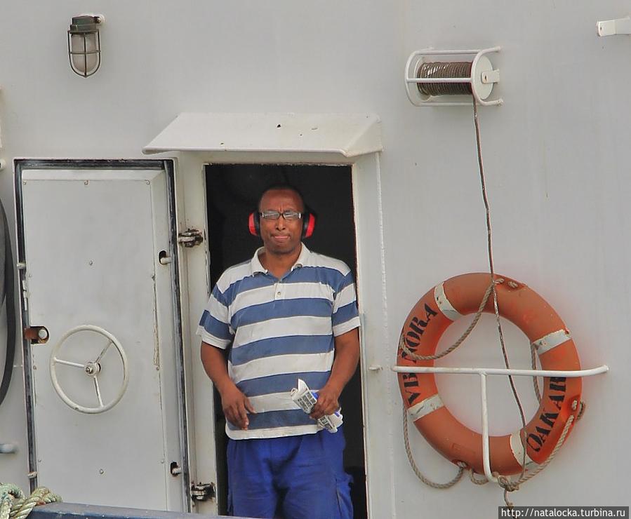 Барк Седов. Как встречают корабли... Дакар, Сенегал Барк Седов. Как встречают корабли... Дакар, Сенегал