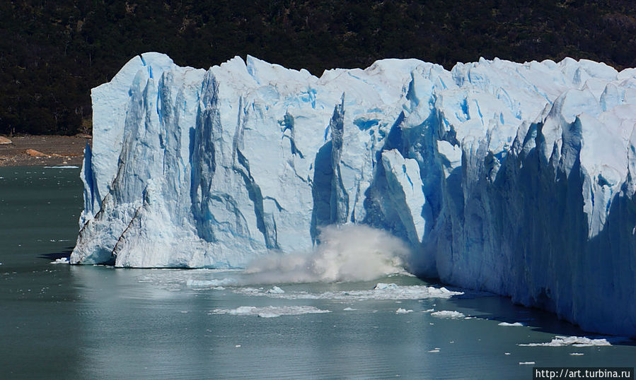 если учесть, что высота стены ледника достигает 50-60 метров, то можно представить себе эффект от падения таких глыб Эль-Калафате, Аргентина