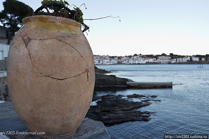 Кадакес — город кошек Кадакес, Испания Кадакес — город кошек Кадакес, Испания