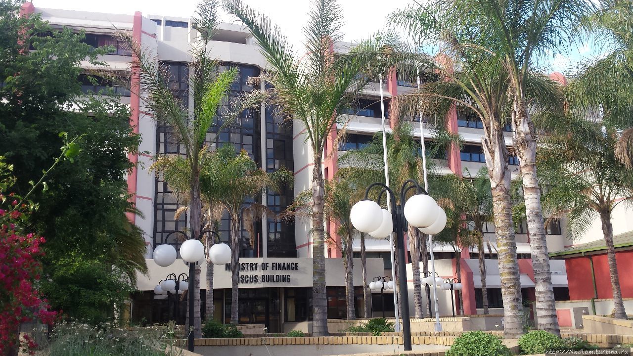 Хуки Виндхука )) Виндхук, Намибия Хуки Виндхука )) Виндхук, Намибия