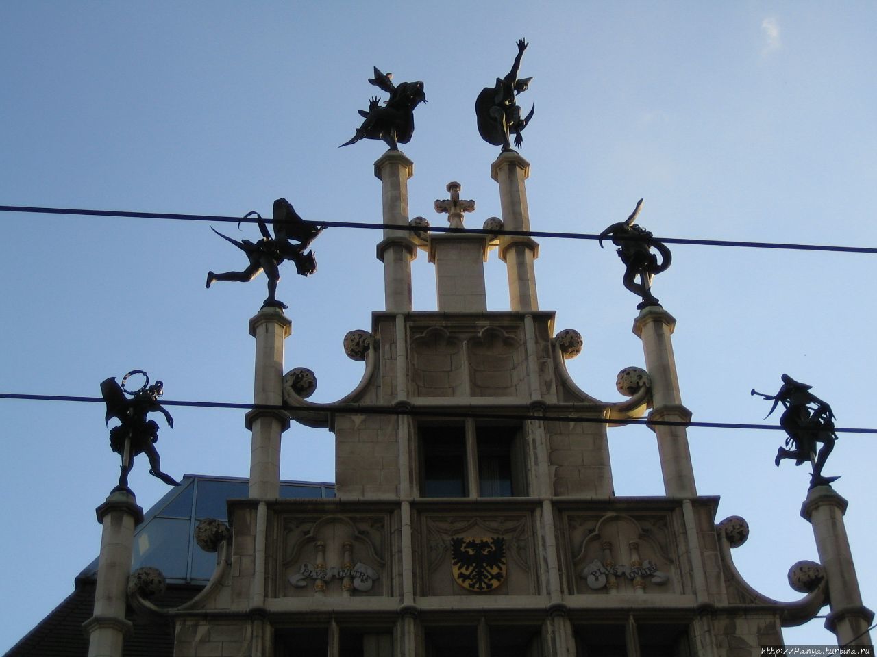 Дом гильдии каменщиков Ме Дом гильдии каменщиков Ме