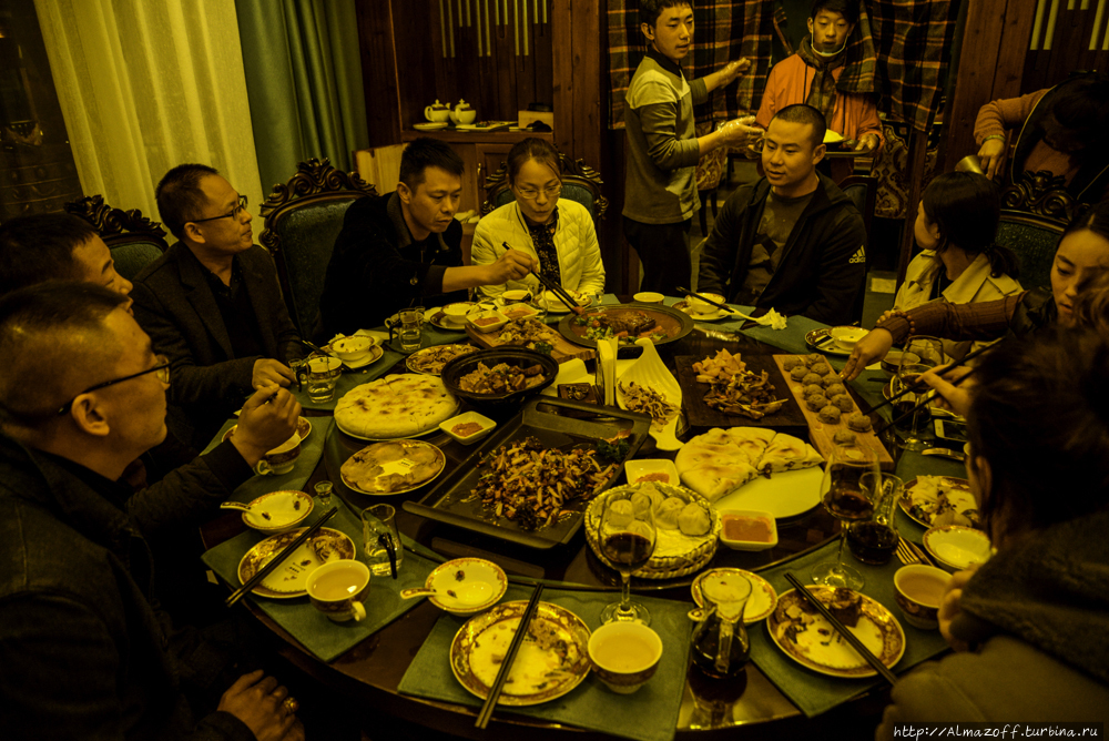 неформальный ужин в Лхасе Лхаса, Китай