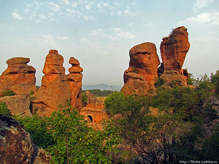 так вписана третья часть крепости в естественный ланшафт так вписана третья часть крепости в естественный ланшафт