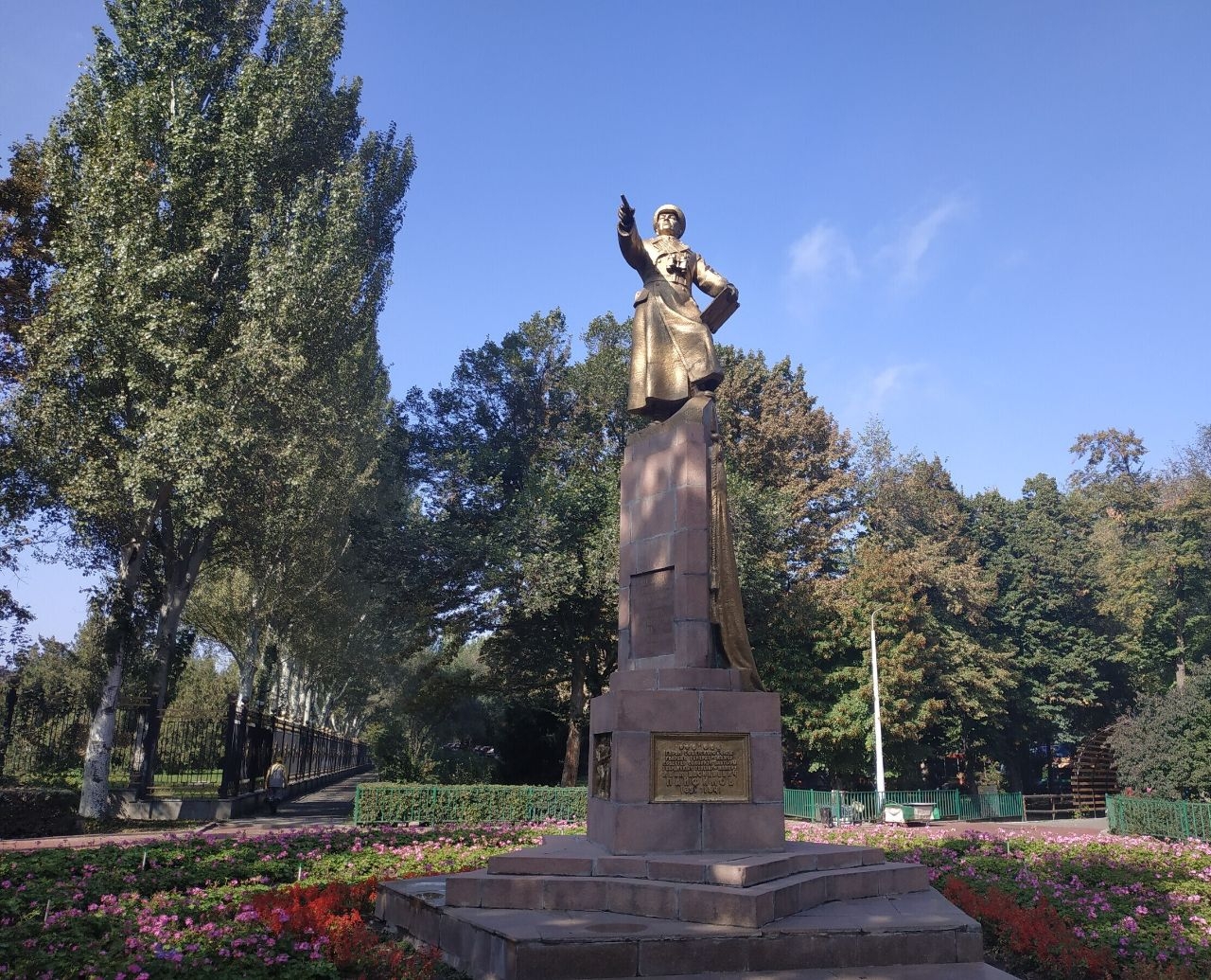 Памятник Панфилову М.В. / Monument to Panfilov M.V.