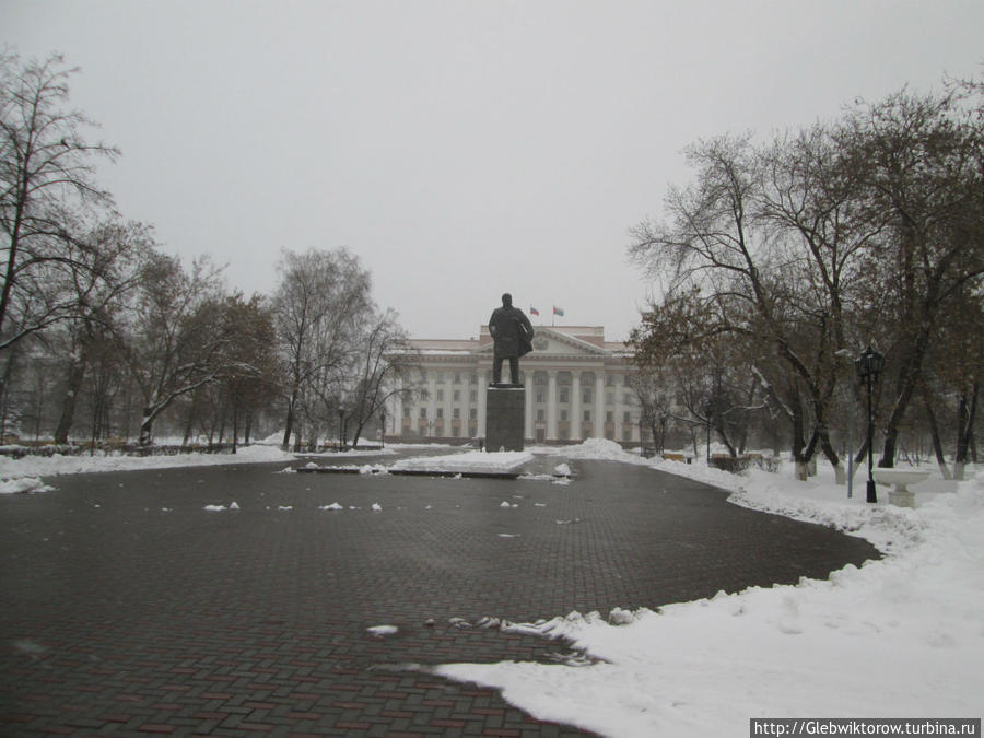 Прогулка по Тюмени в апрельский снегопад Тюмень, Россия