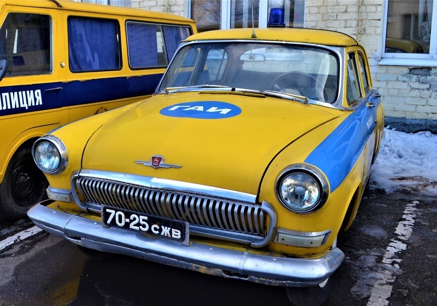 Выставка ретро-автомобилей Саратов, Россия