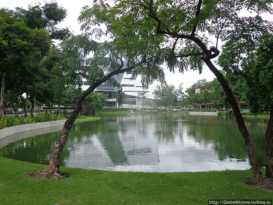 Бангкокский университет Бангкок, Таиланд