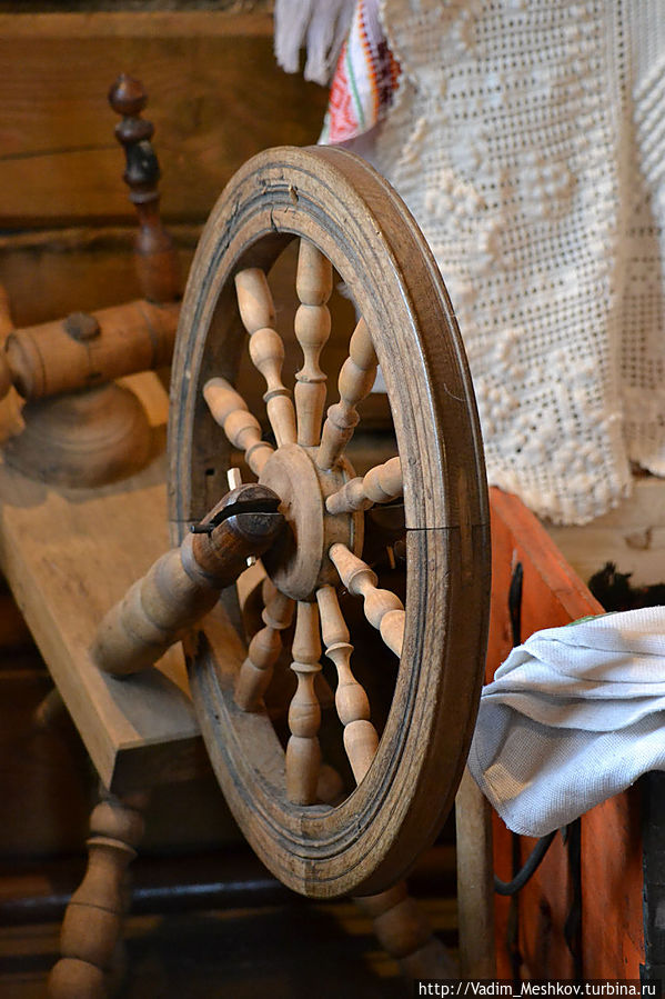 В крестьянской избе В крестьянской избе