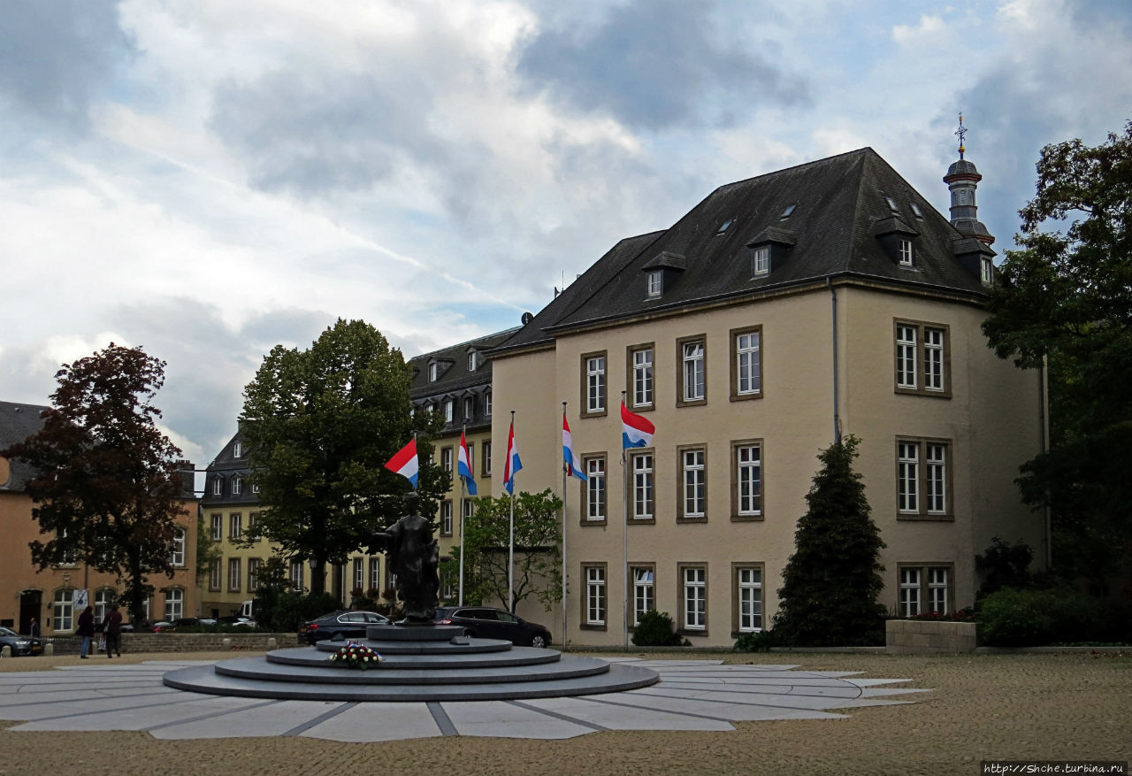 Кварталы и укрепления города Люксембург (объект ЮНЕСКО №699) Люксембург, Люксембург