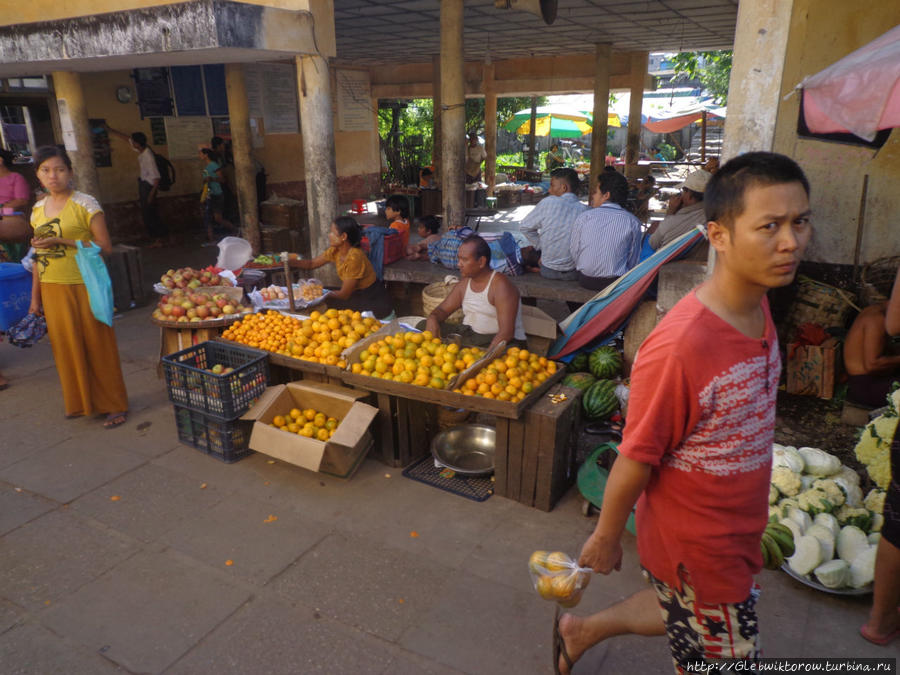 Market Thiri Myaing Янгон, Мьянма