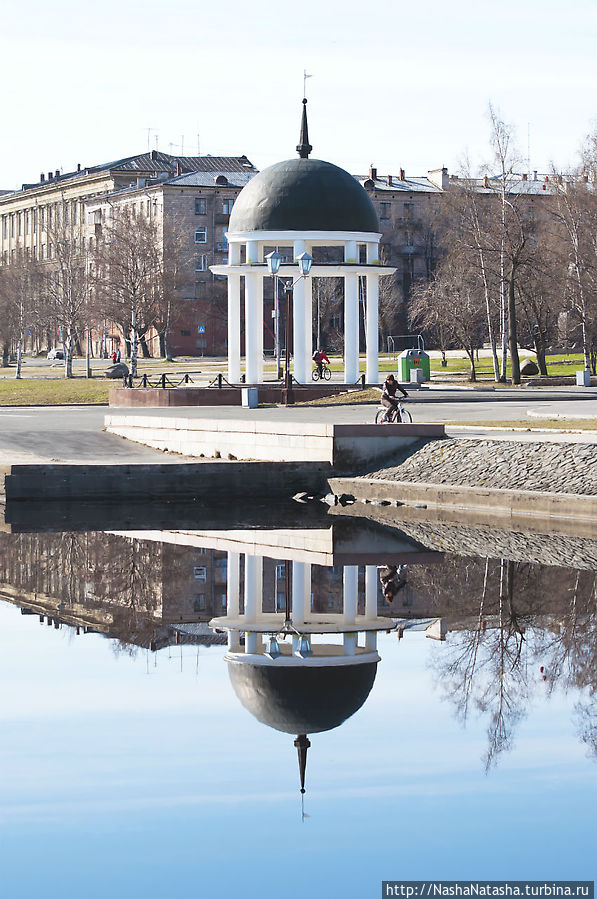 Прогулка по утренней Онежской набережной. 9 мая 2012 год Петрозаводск, Россия